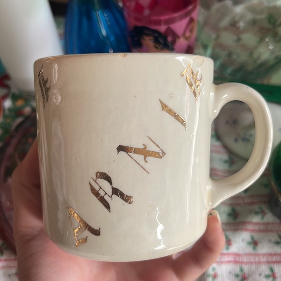 Vintage Arnie mug - Picture 3 of 8